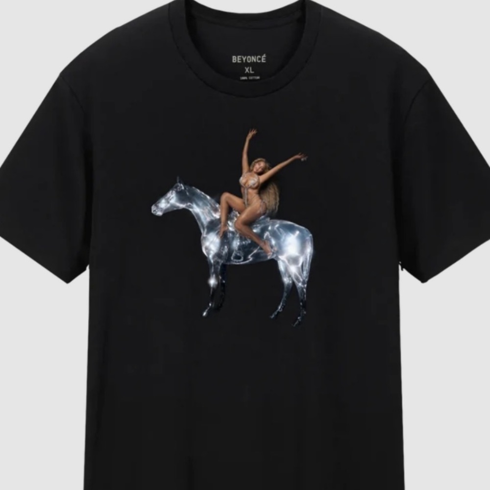 Beyoncé Renaissance Box Set Pose 4-XL